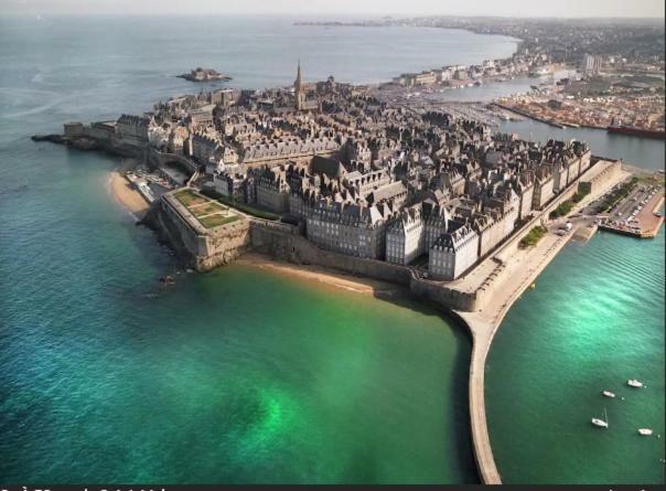 Baie Mt St Michel , Jullouville , Villa Caprice Rdc , 50 M Mer ,7 Pers , Pres Plage Dday Exterior photo